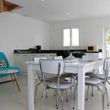 Maison 4 Pieces 6 Couchages Denis D'oleron Sdo000-086 Villa *