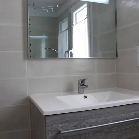 Villa Maison 4 Pieces 6 Couchages Denis D'oleron Sdo000-086 *